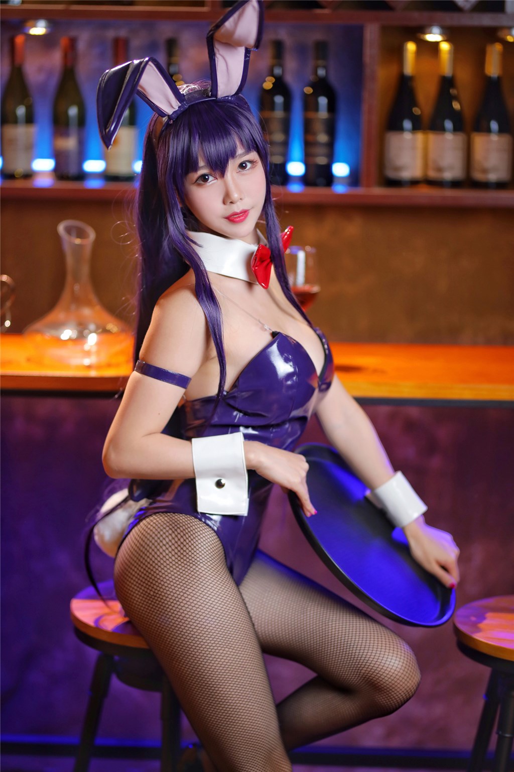 绯红夜宴燃火录：51吃瓜网讲述一段关于极致挑衅与火热欲望的夜色传说